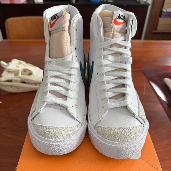 Nike Blazer Mid '77 Shoe White/Malachite Size 6 - Picture 3 of 5